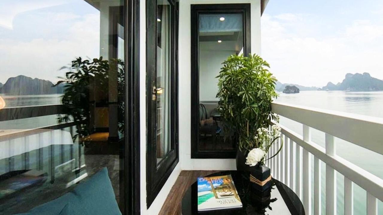 Lotus Elegance Cruise Ha Long Exterior foto
