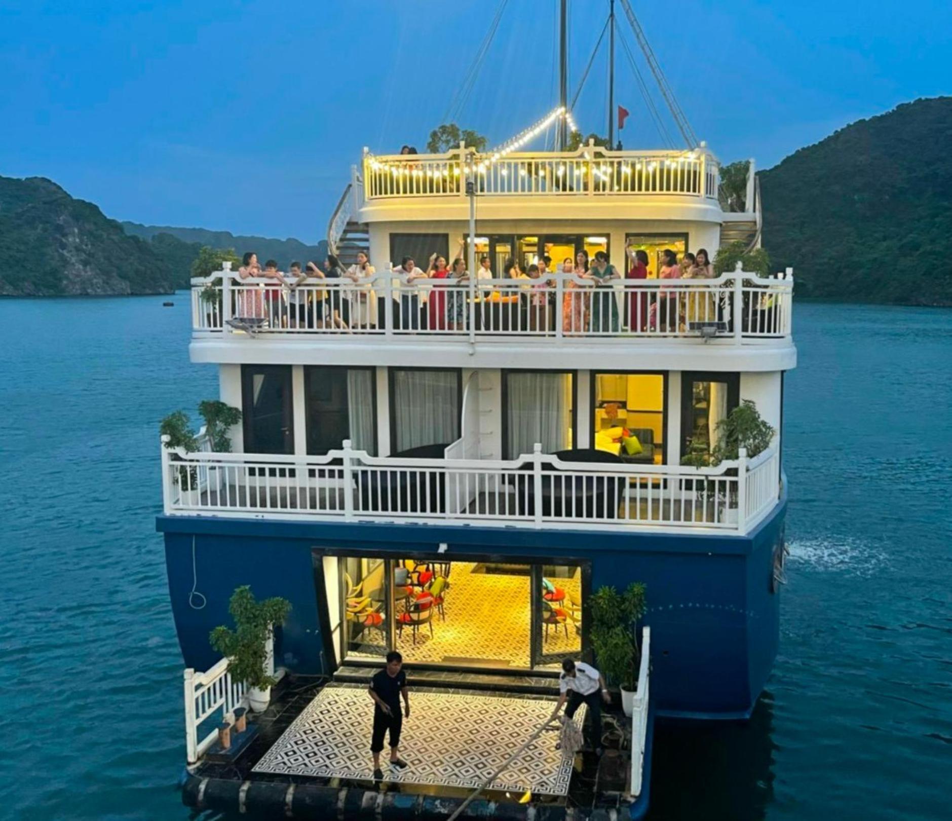 Lotus Elegance Cruise Ha Long Exterior foto
