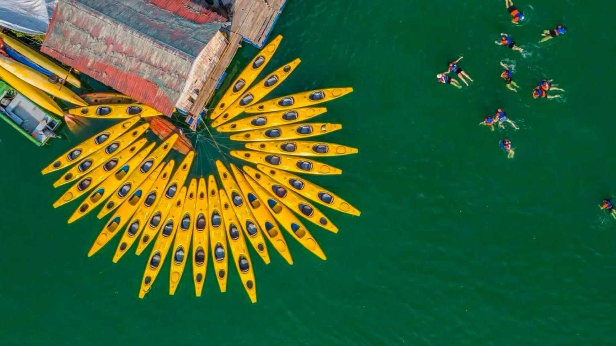 Lotus Elegance Cruise Ha Long Exterior foto